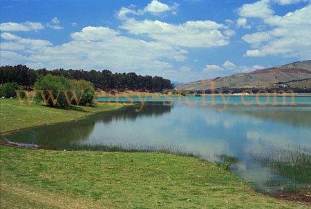 pozzillo_lake